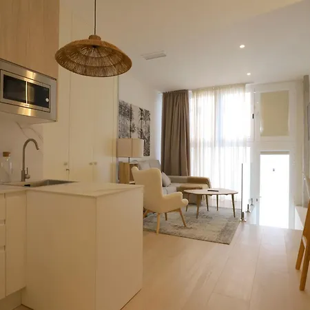 Apartamentos Orilla Del Bernabeu Madrid Exterior foto