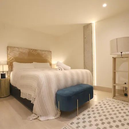 Apartamentos Orilla Del Bernabeu Madrid Exterior foto